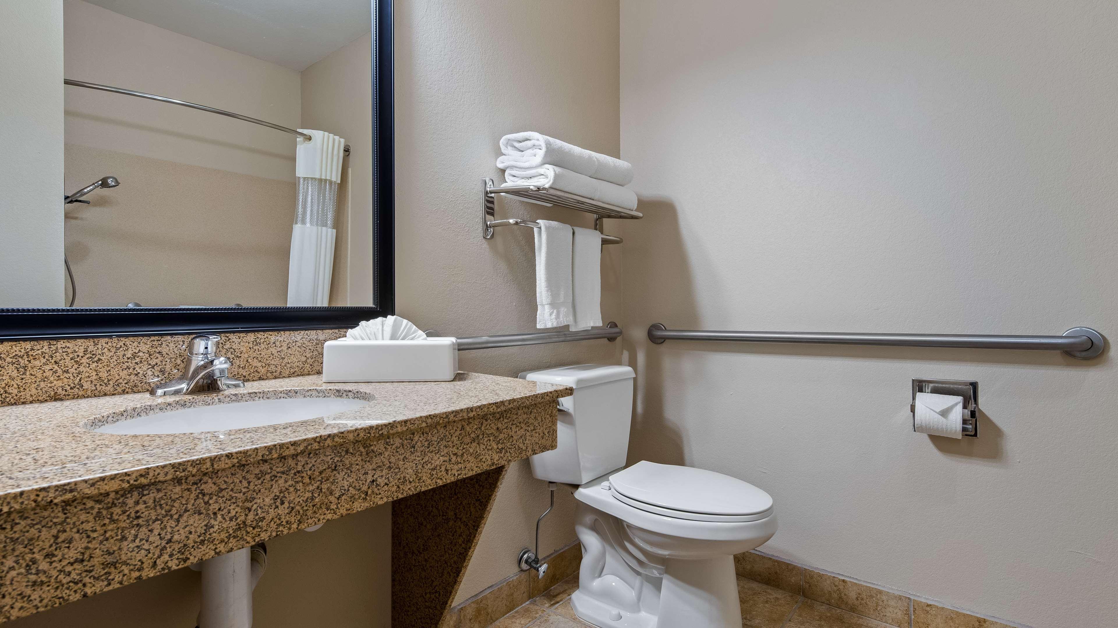 Best Western Plus Eastgate Inn & Suites Ουιτσιτά Εξωτερικό φωτογραφία