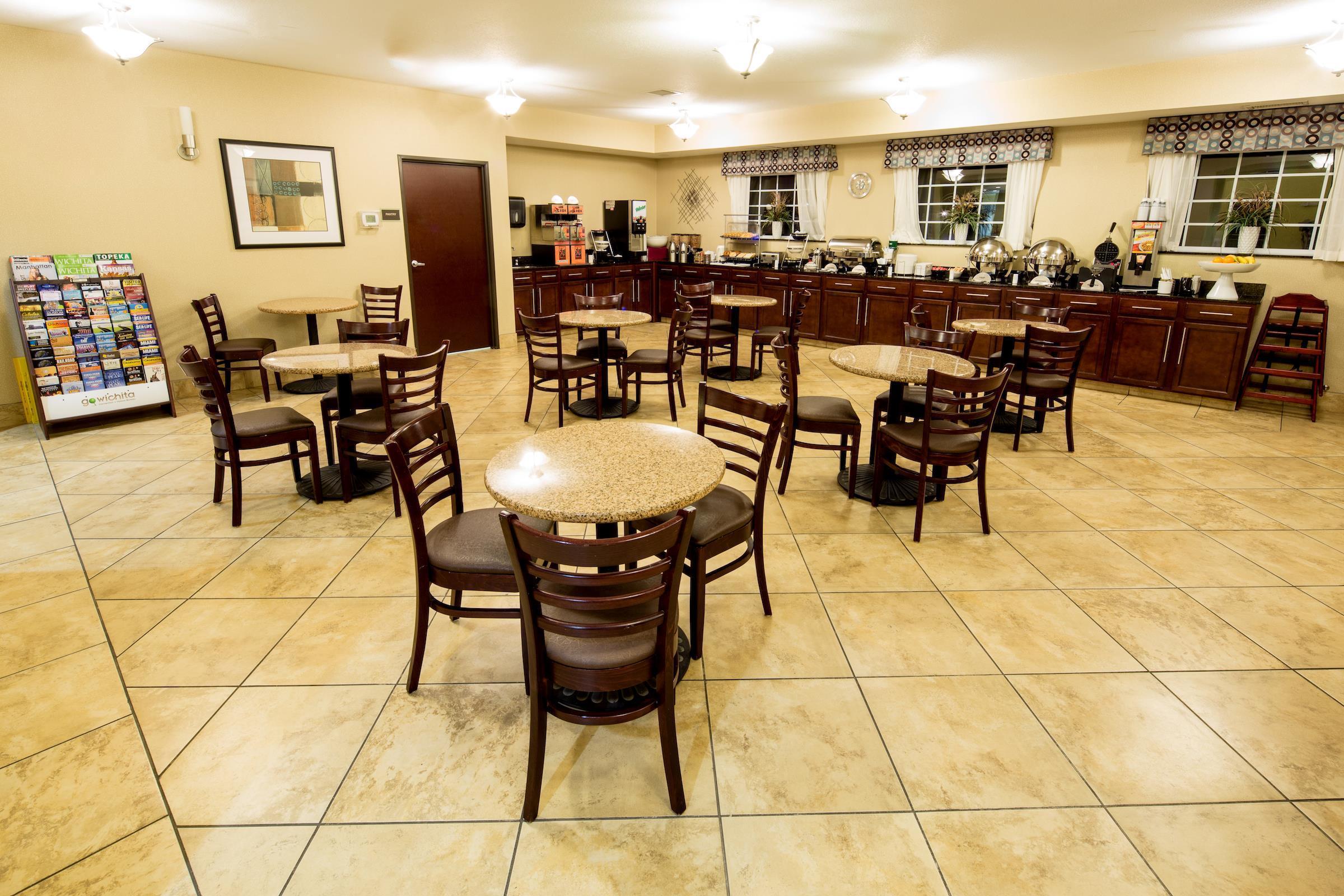 Best Western Plus Eastgate Inn & Suites Ουιτσιτά Εξωτερικό φωτογραφία