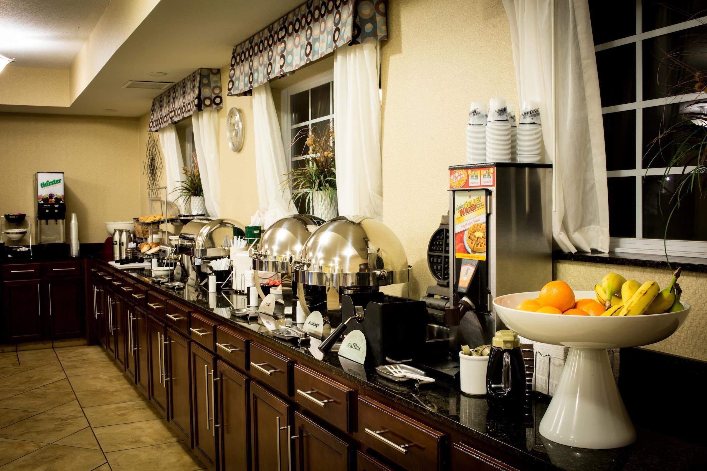 Best Western Plus Eastgate Inn & Suites Ουιτσιτά Εξωτερικό φωτογραφία